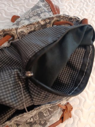 Mochila tela elefantes y flores