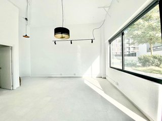 Local comercial en alquiler en Sant Just Desvern