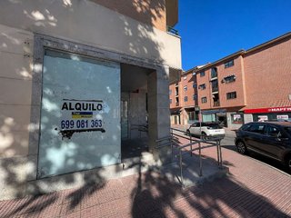 Local comercial en alquiler en Ensanche en Alcalá de Henares