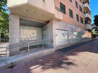 Local comercial en alquiler en Ensanche en Alcalá de Henares