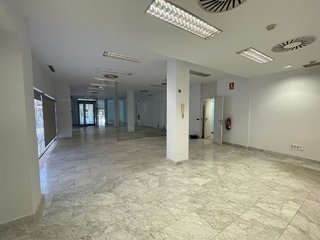 Local comercial en alquiler en Ensanche en Alcalá de Henares