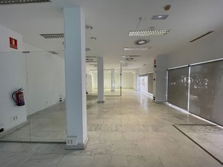 Local comercial en alquiler en Ensanche en Alcalá de Henares