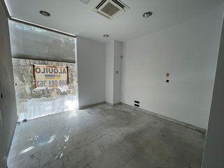 Local comercial en alquiler en Ensanche en Alcalá de Henares