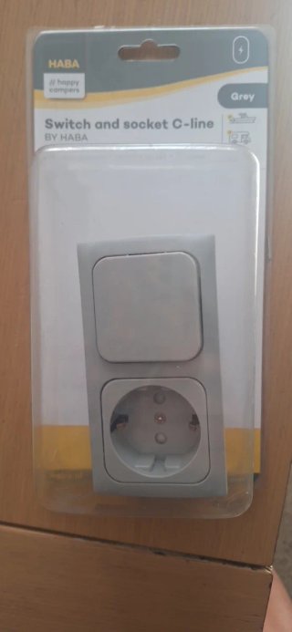 Enchufe y interruptor HABA C-line Gris