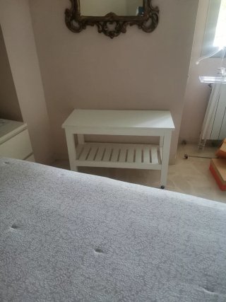 Banco blanco para dormitorio