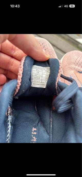 Scarpe da ginnastica rosa e blu