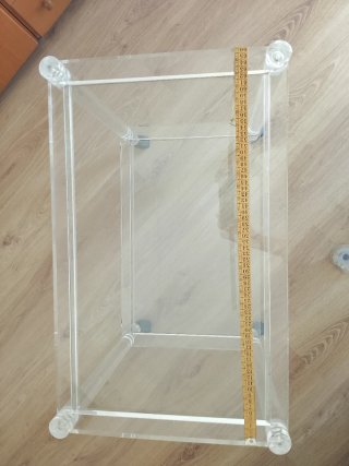 Camarera de  metacrilato y cristal