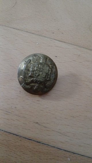 Lote militar: botón, parche y pin
