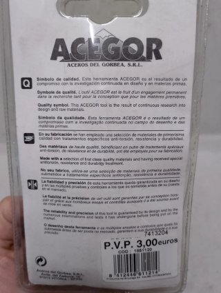 3 botes de azulete para albañil