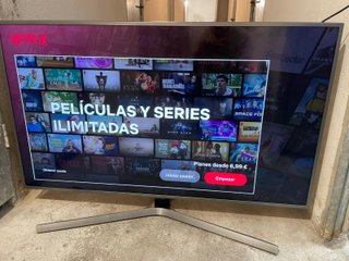 Samsung 43" 4k UHD Smart TV Como Nueva