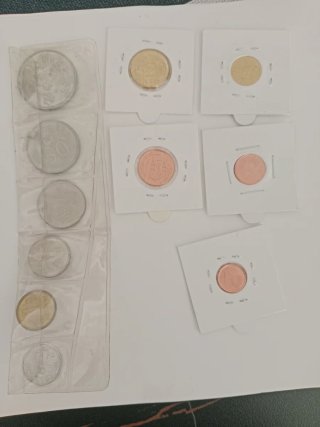 5 Monedas España 1999 S/C y 6 monedas Mundial 82 .