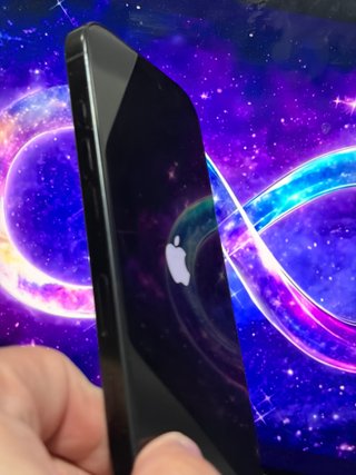 Iphone 16 Pro de 128gb - Color Black