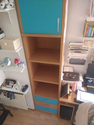 Cama con cajones y mueble auxiliar