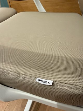 2 Sillas Ergonómicas de Oficina Beige.