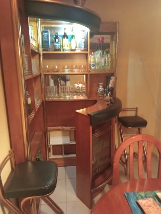 Mueble Bar Madera y Cristal