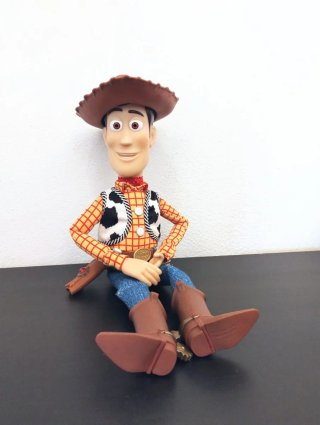 Peluche Woody Toy Story Takara Tomy