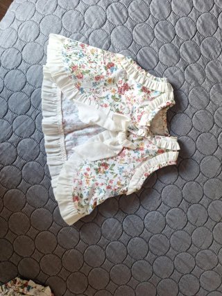 Vestido y braguita floral niña 9 meses