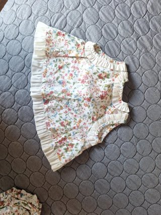 Vestido y braguita floral niña 9 meses