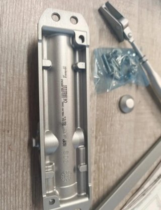 Cerrador de puerta plata Nuevo