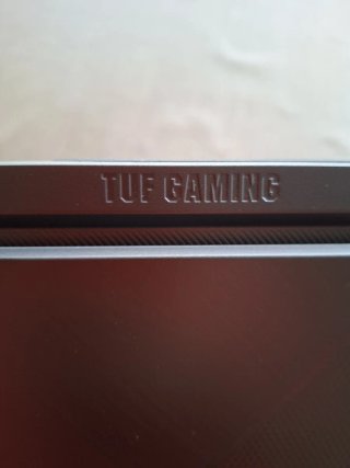 Portátil Gaming ASUS FX506H Negro, maletin regalo