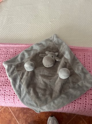 Peluche Doudou perro rosa bebé