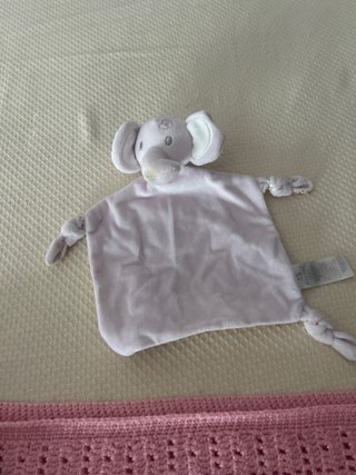 Peluche Doudou perro rosa bebé