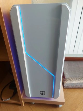 Ordenador Sobremesa Blanca Asus+ monitor Omen 2k