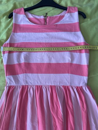 Vestido corto de rayas rosa
