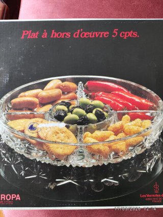 Plato entremesero cristal tallado