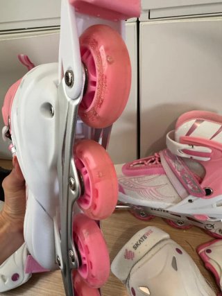 Juego Patines en Línea Rosas Talla Ajustable