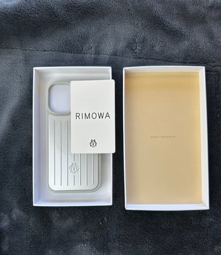 Custodia Rimowa per iPhone 17