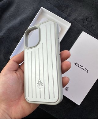 Custodia Rimowa per iPhone 17