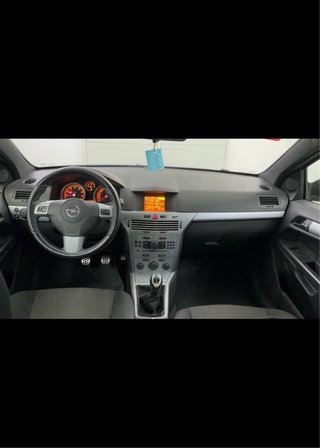 Opel Astra 2009 GTC  1.6 gasolina