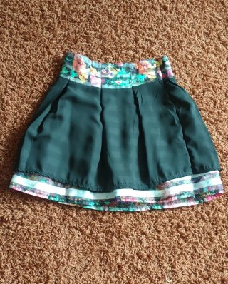 Falda corta estampada Talla S/M