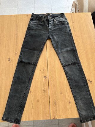 Pantalones rotos chico