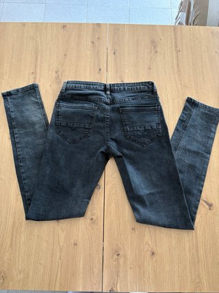 Pantalones rotos chico