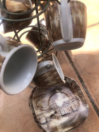 Set di tazze da caffè con supporto