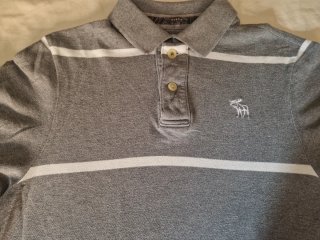 Polo Abercrombie gris rayas