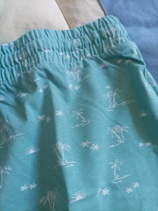 Conjunto camiseta tirantes y 2 pantalones 12€ Reba