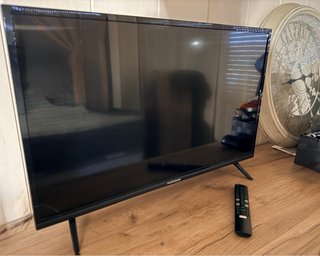 Smart TV Thomson Negra 32”