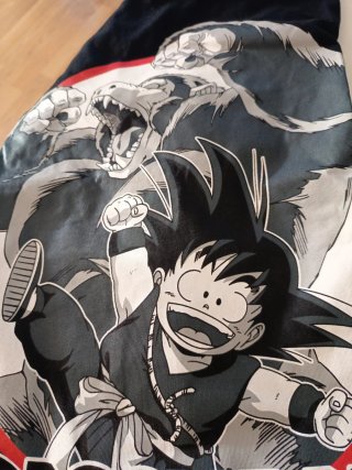 2 Camisetas Dragon Ball XXL Roja y negra.