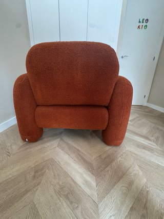 Sillón borrego rojo arcilla modelo Nicxon Sklum
