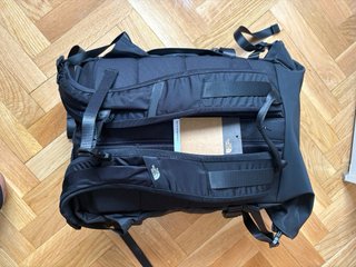 The North Face Commuter 24L Roll Top Mochila