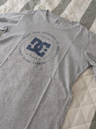 Camiseta DC Shoes Gris Hombre