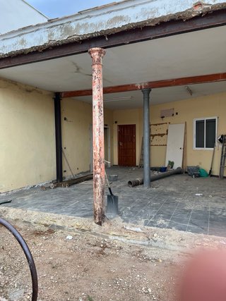Colonne antiche in ghisa di ferro