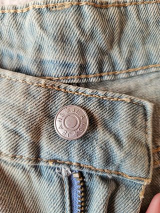 Pantalones vaqueros estilo 'straight'