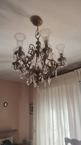 Lámpara antigua de cristal y metal