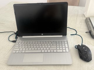 HP Ryzen 7 4700U Plata