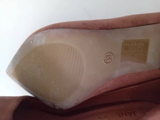 Zapatos de tacón ante marrón