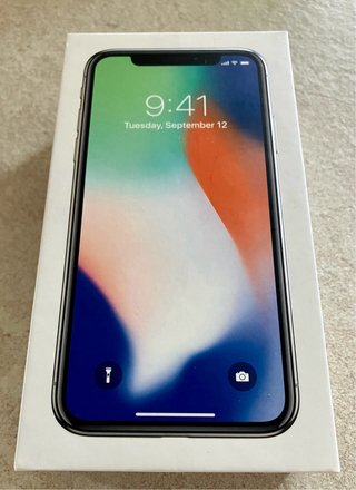 iPhone X argento